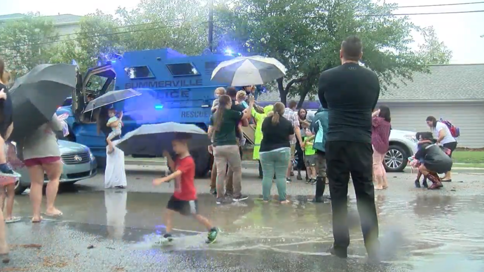 Summerville Police rescue dozens of children stranded at daycare by