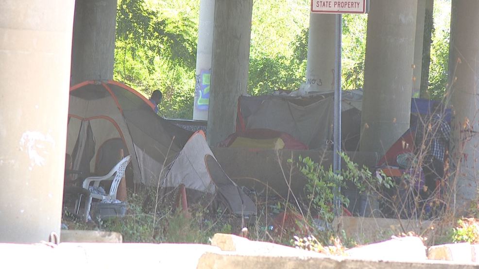 ALDOT clears homeless encampments from under interstate bridges - Alabama's News Leader