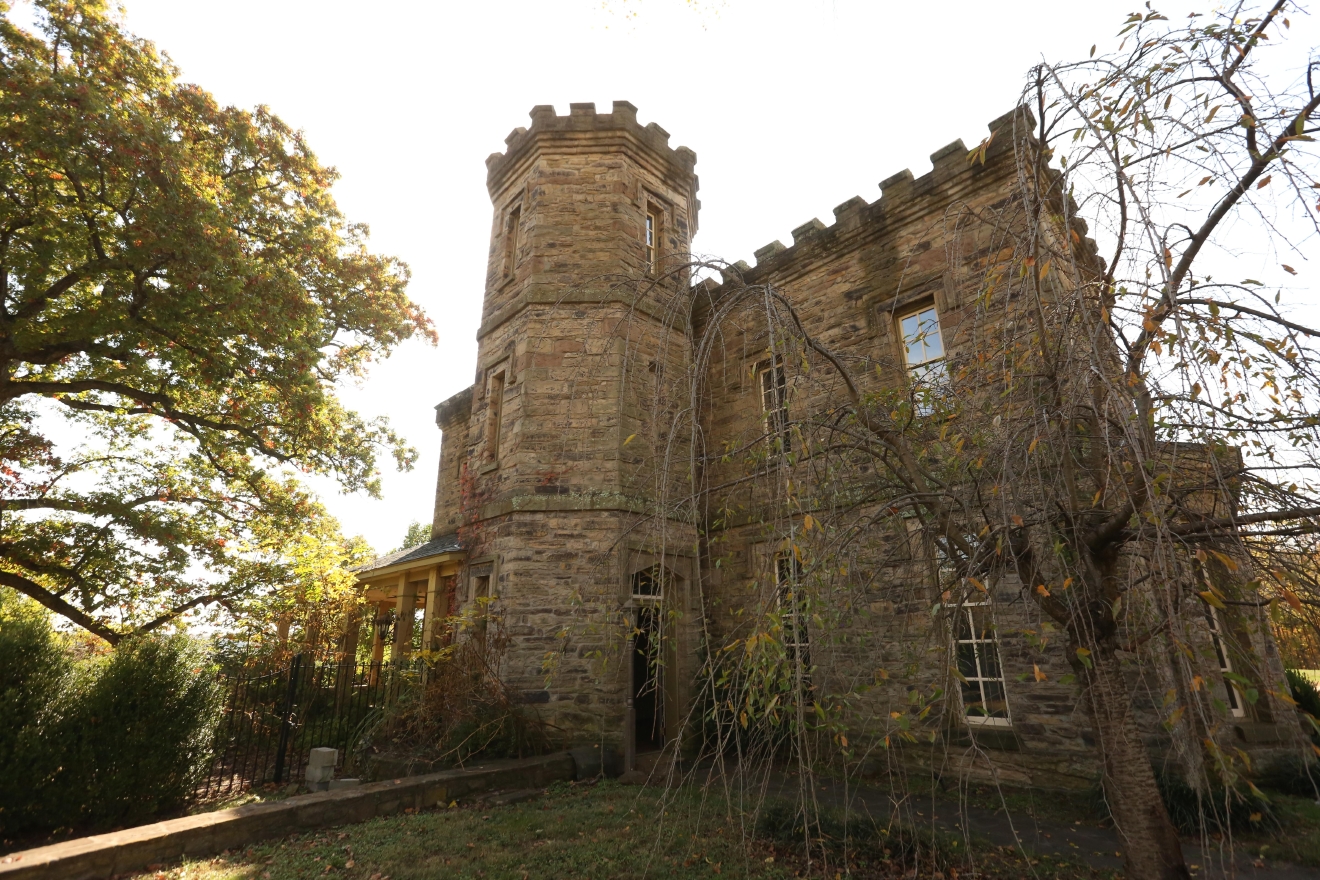 Did you know you can buy a castle in Virginia for 2.2M? DC Refined