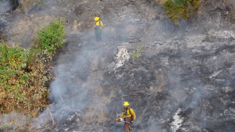 Traffic Slows As Crews Battle Multiple Fires Along I 5 South Of