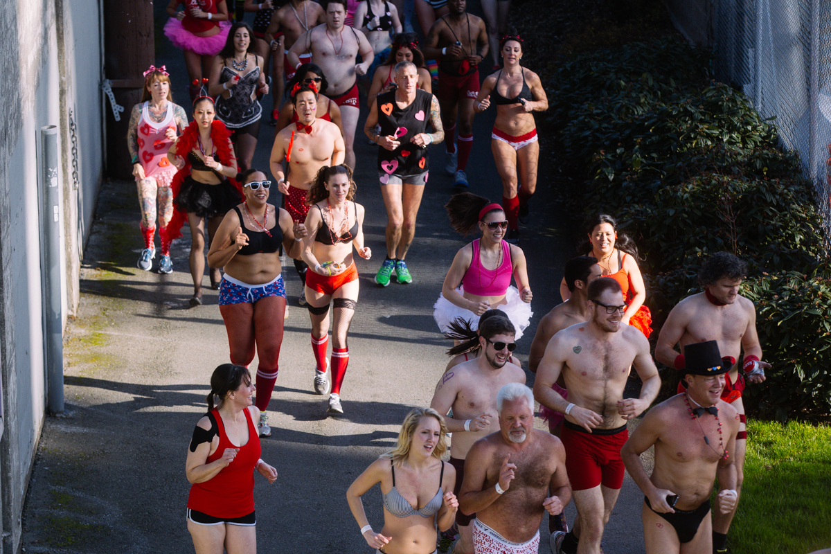 undie run photos seattle strips for the cupid s undie run undie run photos seattle strips for the cupid s undie run