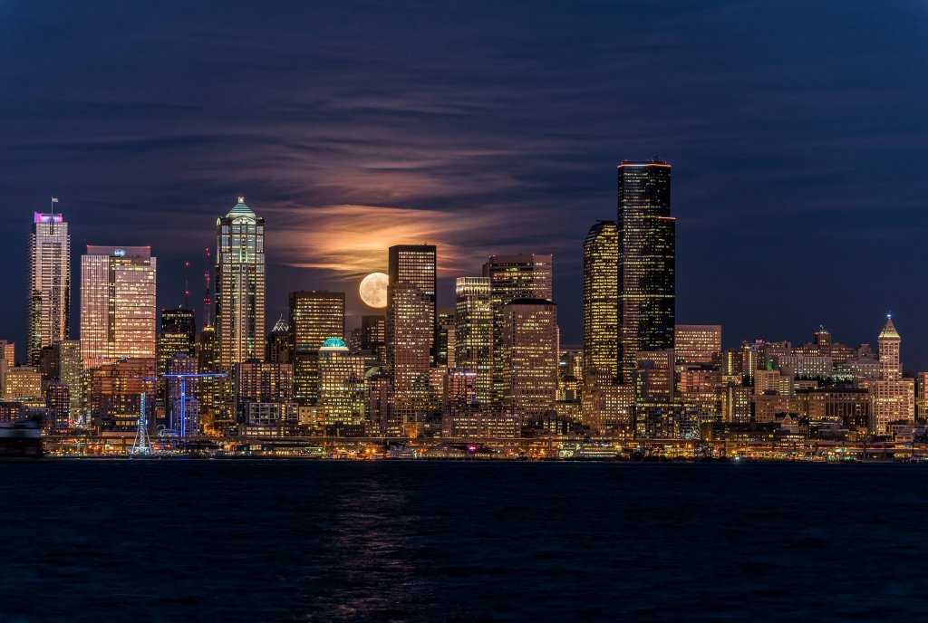 Photos full moon shines behind Seattle skyline KOMO