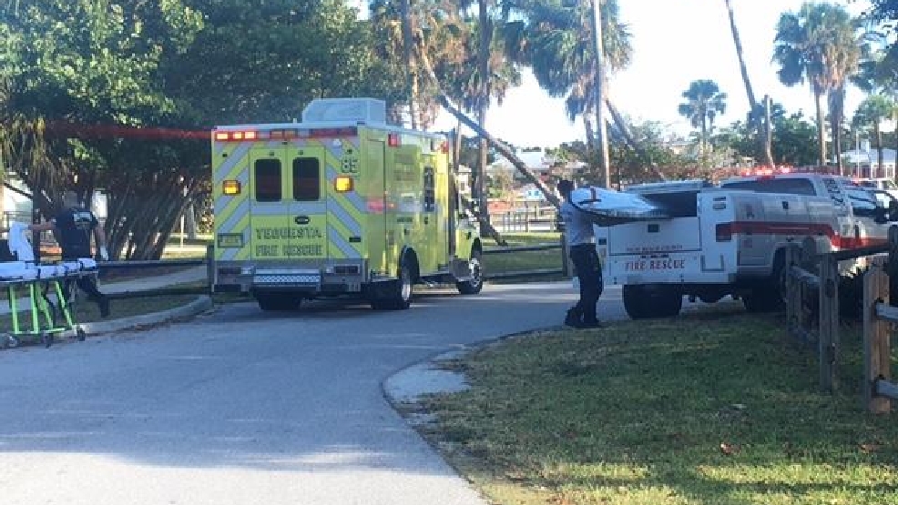 2 boaters rescued from capsized boat in Jupiter Inlet WPEC