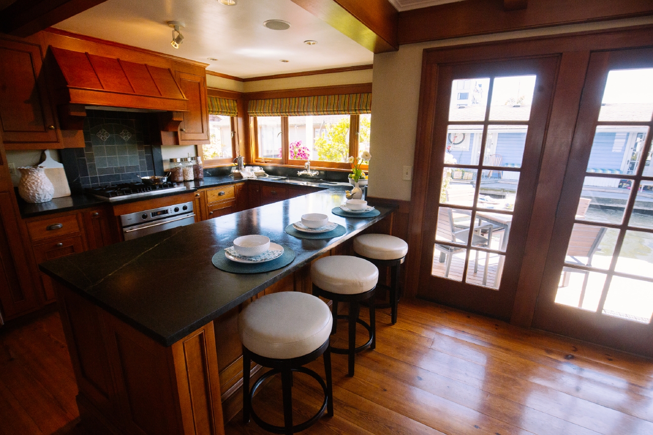 This South Lake Union Houseboat is What Dreams Are Made Of Seattle