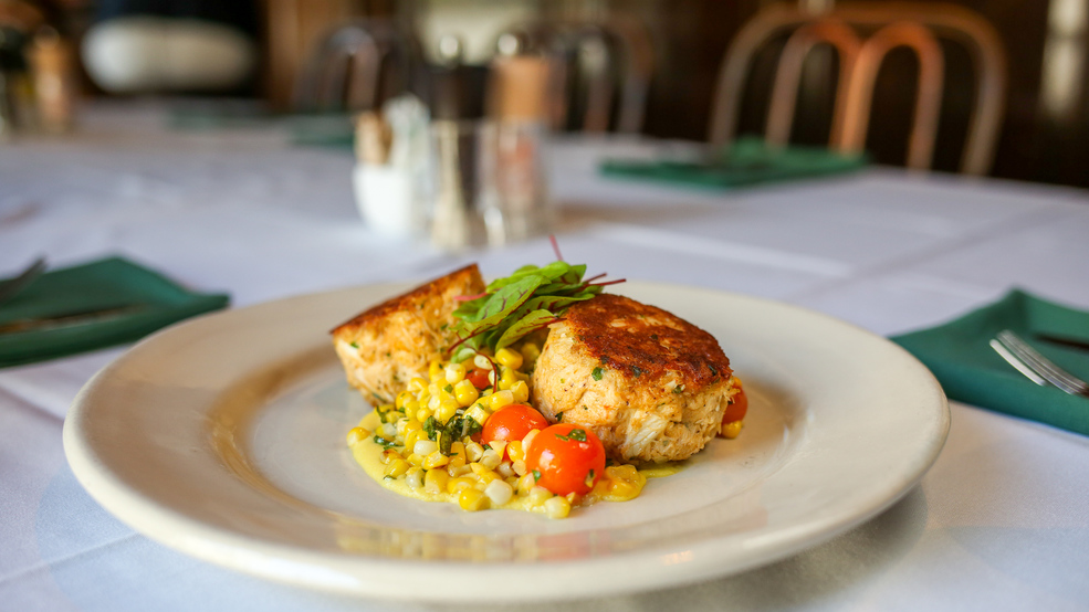 Where essential government employees should eat lunch (part 2) DC Refined