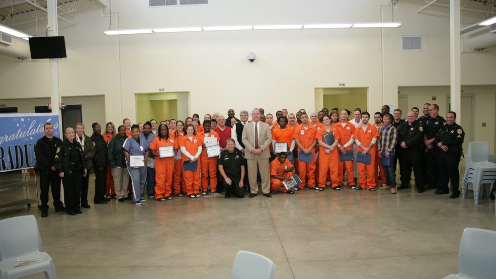 Inmates graduate from special programs in Indian River County WPEC