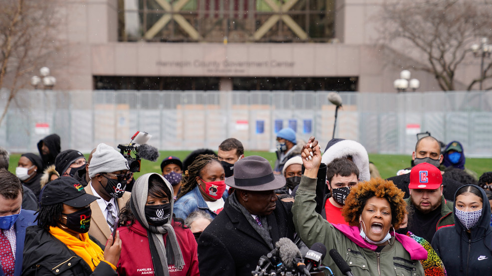Police Shooting Minnesota AP21103716886371.jpg
