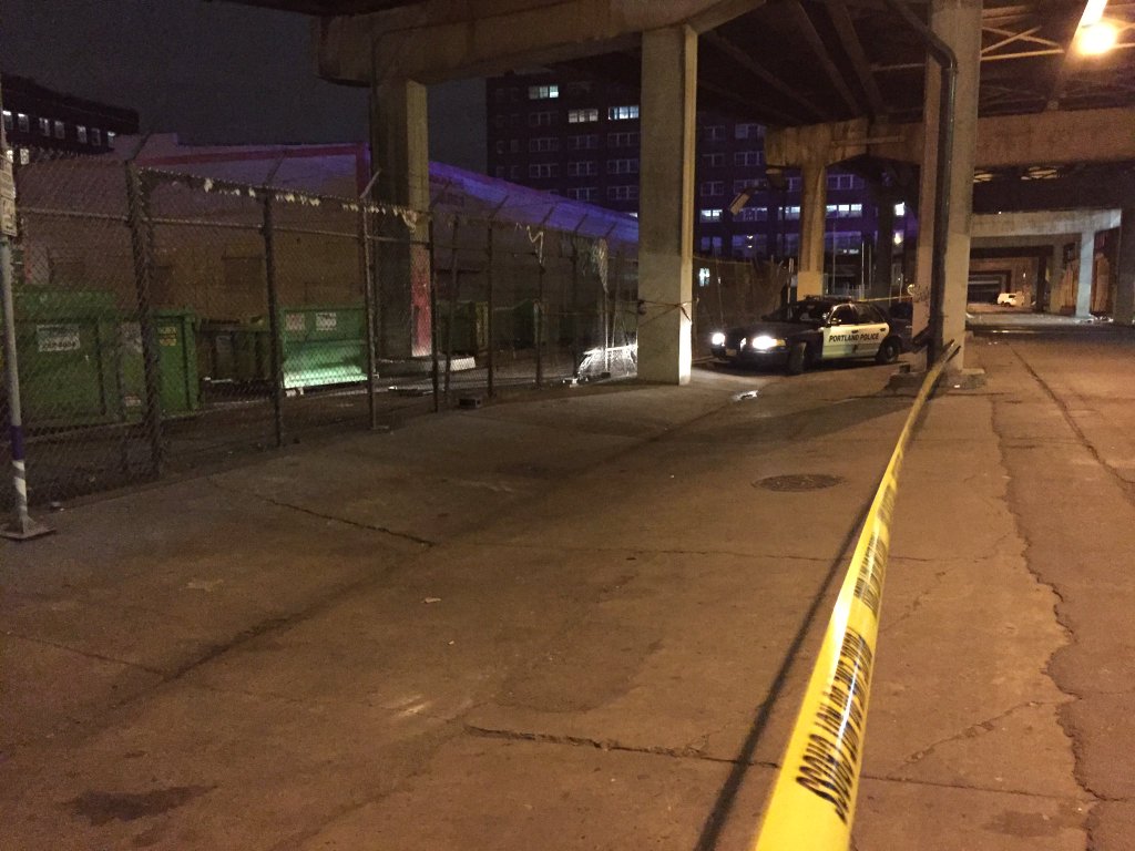 Motorcycle rider found dead after crash along I5 onramp in Portland