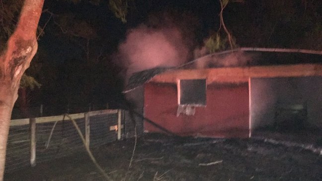 West Palm Beach News Weather Sports Breaking Wpec Barn Fire In Jupiter Farms Animals Rescued