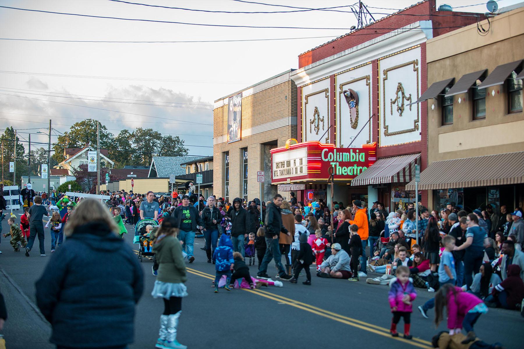 Photos: 'Spirit of Halloweentown' celebrates spooky season in St. Helens, Oregon | KATU Photos: 'Spirit of Halloweentown' celebrates spooky season in St. Helens, Oregon | KATU