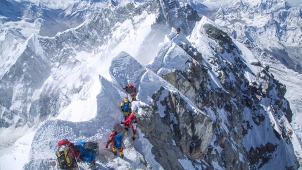 Seattle Writer Summits Mt Everest To Raise Money For Fred Hutch Komo